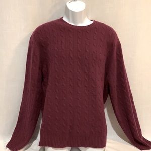 Mens cashmere cable knit sweater. Burgundy color.